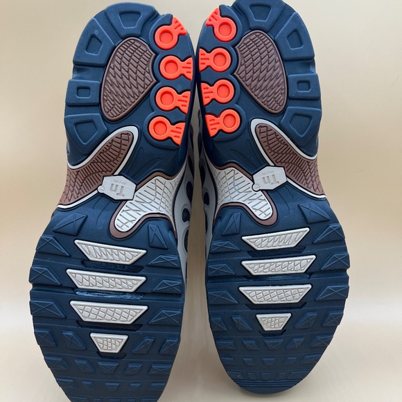 Nike Air Max Plus Tuned Navy Brown Gray Size 11.5 FZ3041-200 main image 6